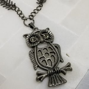 Owl pendant necklace with leaf chain